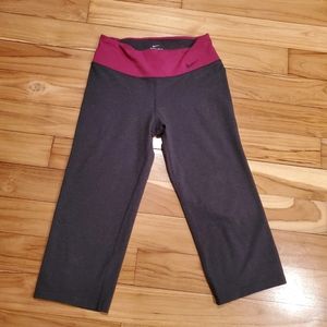 Dri fit capris